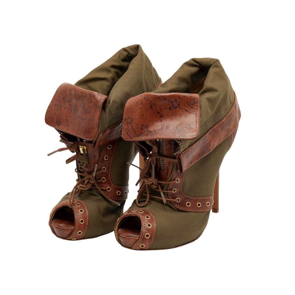Alexander McQueen SS 2010  “Plato’s Atlantis” Faithful Boots